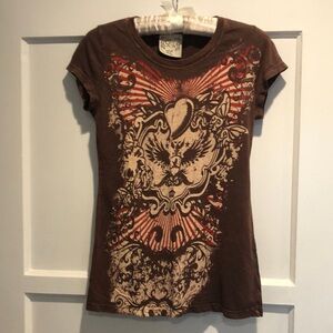 Cream and Brown Fitted Graphic Cap Sleeve Tee